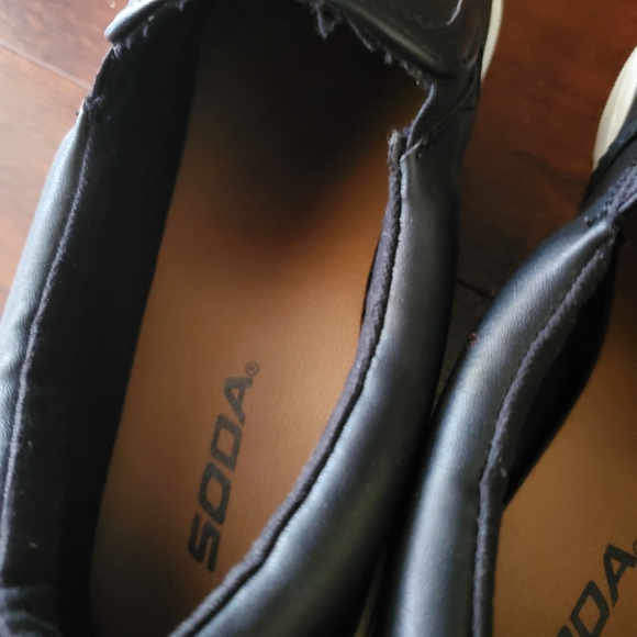 NEW Platform Sneakers (Faux Leather) Black Slip On - Picture 4 of 6